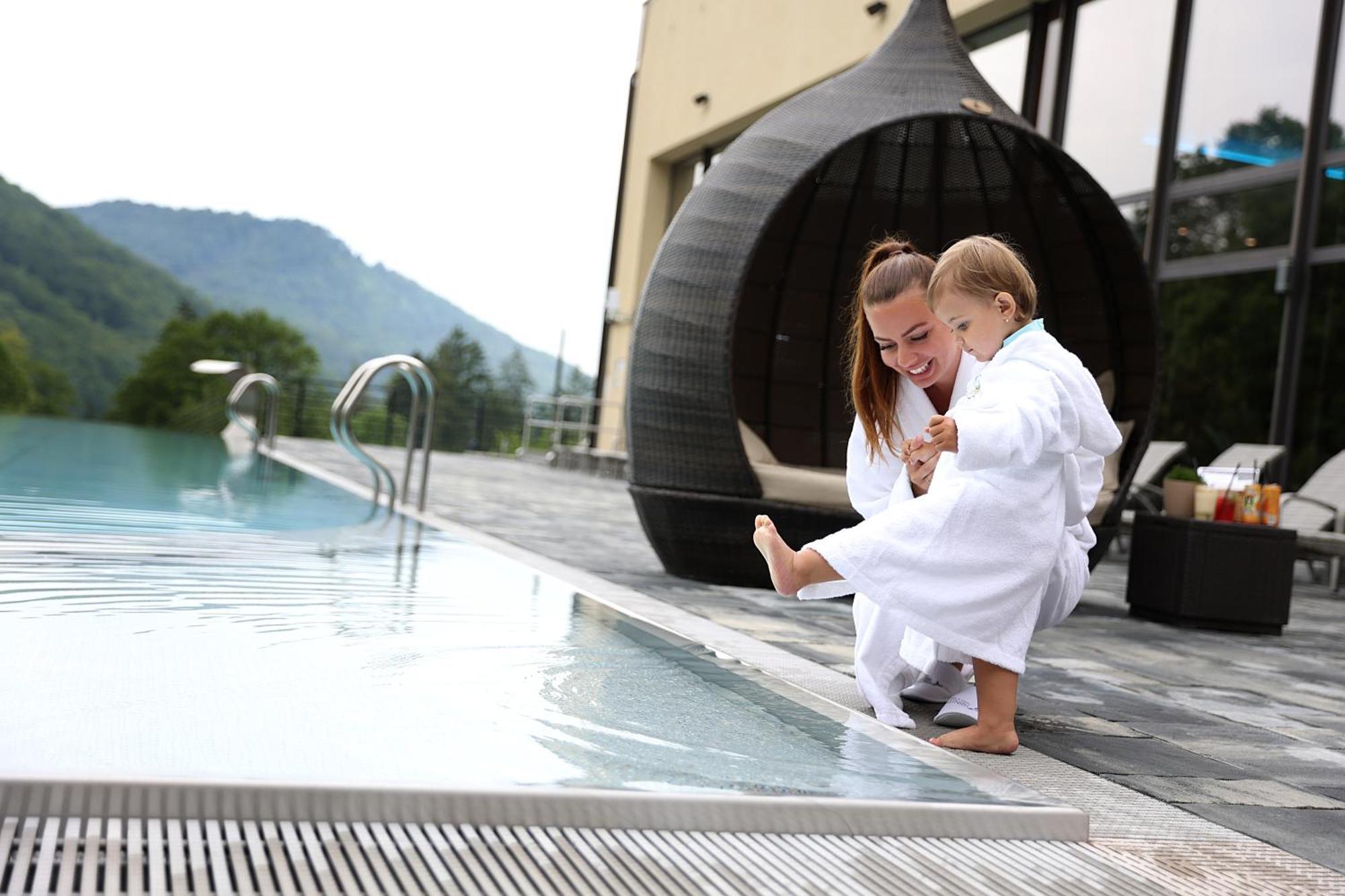 Hotel Sitno Forest Resort - Family Friendly Vyhne Exterior photo